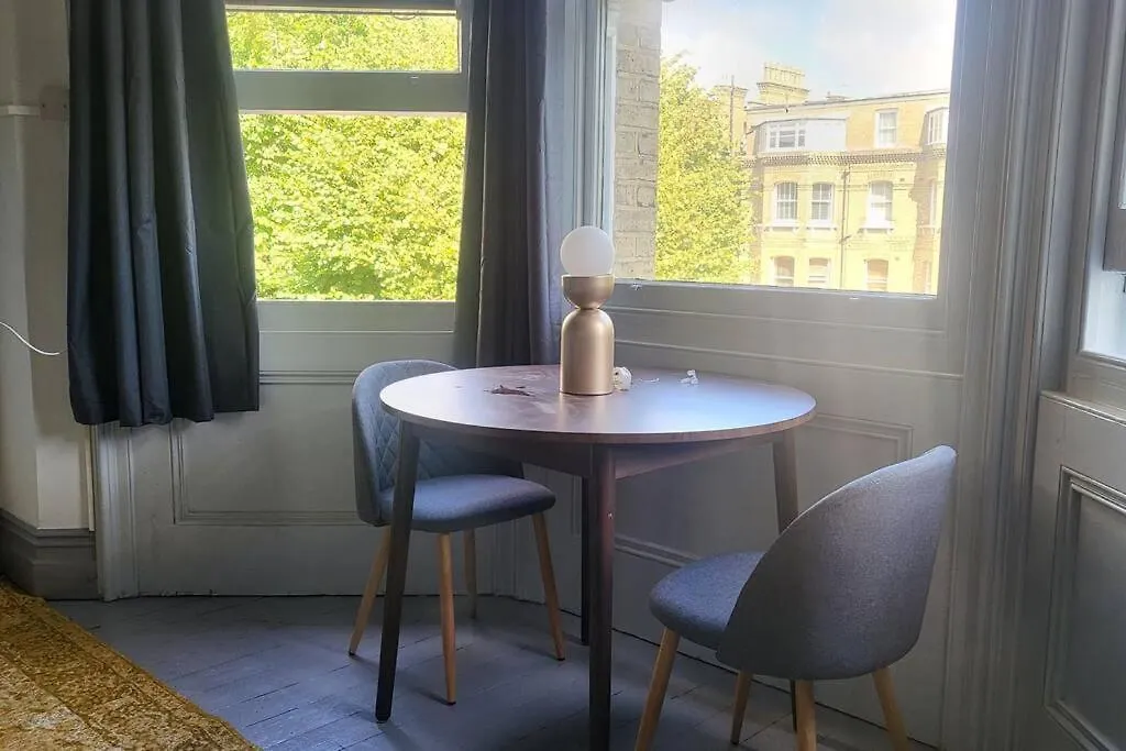 Big Comfy Studio In Central Hove With Free Onsite Parking 5 Mins From Beach - 10 Mins From 布赖顿 英国